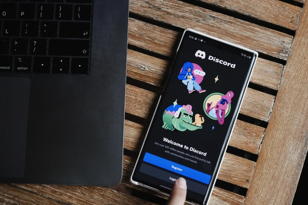 creating a paid discord server